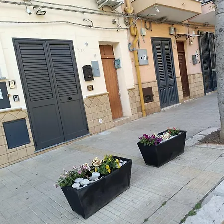 Lannari 176 شقة *