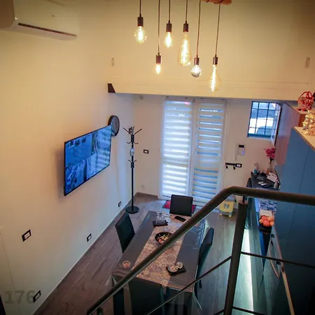 Lannari 176 Apartment